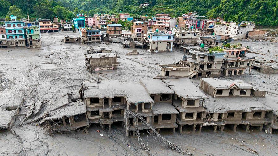 La catástrofe en Nepal por un desprendimiento glaciar en el Himalaya